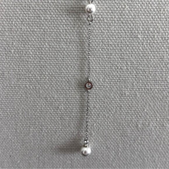 Silver Y-Shaped Necklace With Pearls & Crystal Accents 18 Inches Adjustable Chai - Picture 4 of 6